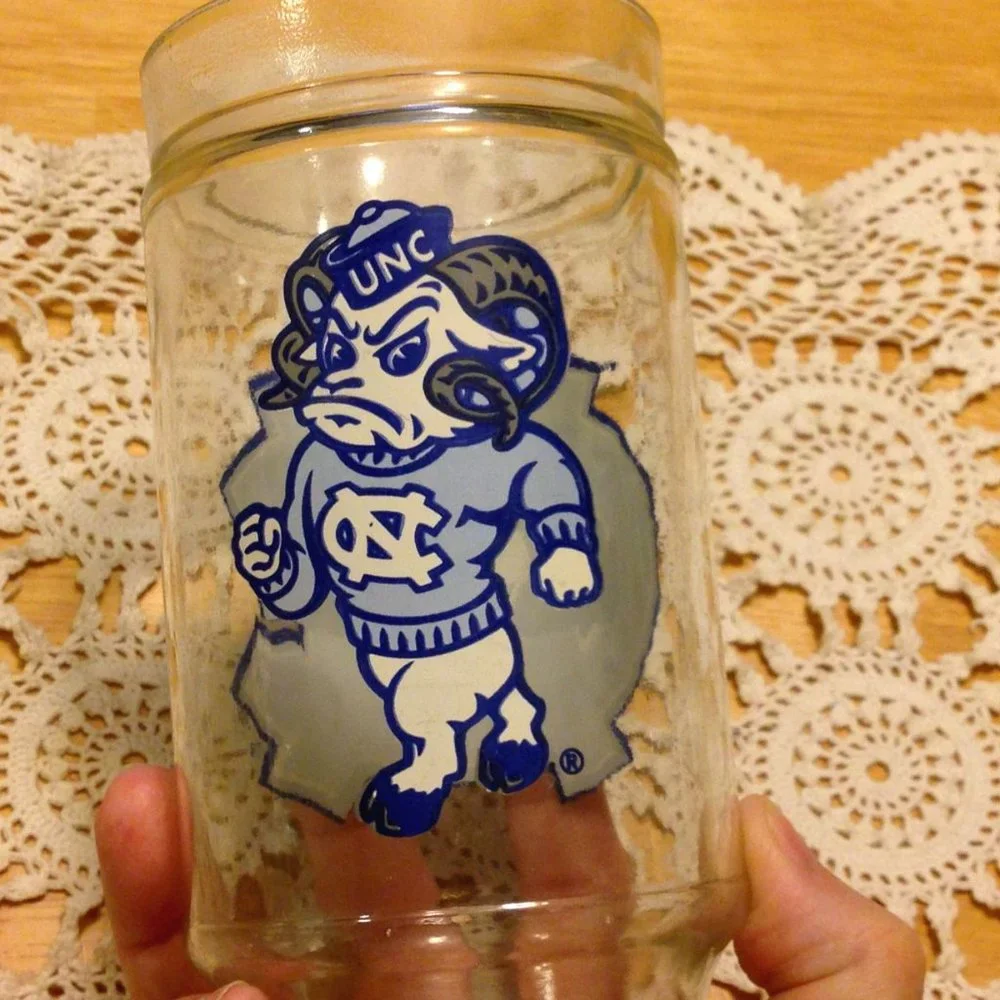 North Carolina Tar Heels Glass, Sports Memorabilia
